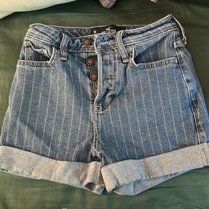 hollister deal wash striped jean shorts multiple buttons